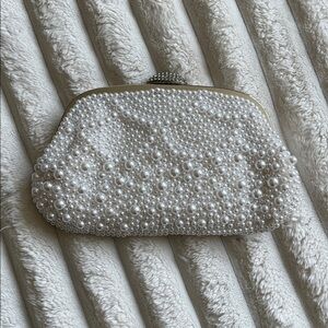 NWT Pearl Bridal Clutch!